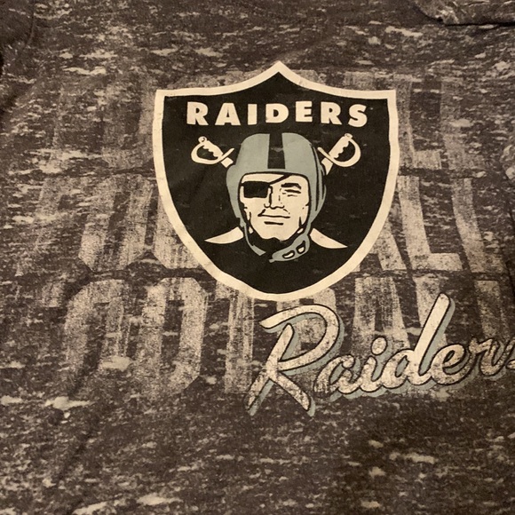 Raider’s NFL Team Apparel size M grey and black with logo and spell out - Picture 2 of 3